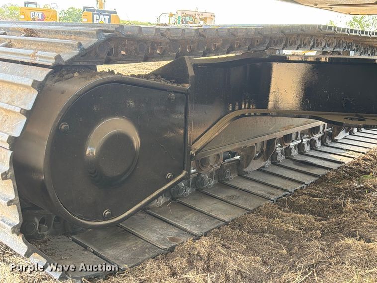 image for item FN3509 2022 Caterpillar 320 excavator
