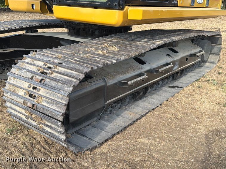 image for item FN3509 2022 Caterpillar 320 excavator