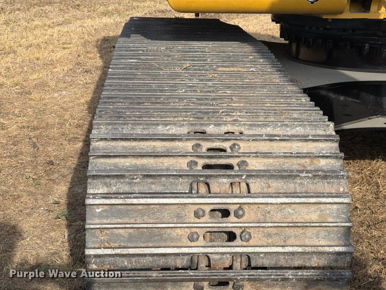 image for item FN3509 2022 Caterpillar 320 excavator
