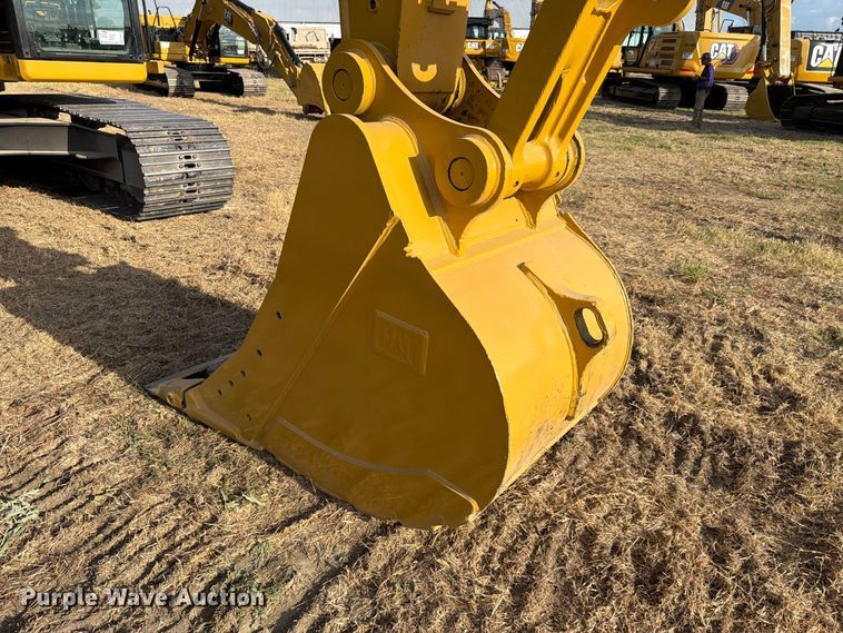 image for item FN3510 2023 Caterpillar 320 excavator