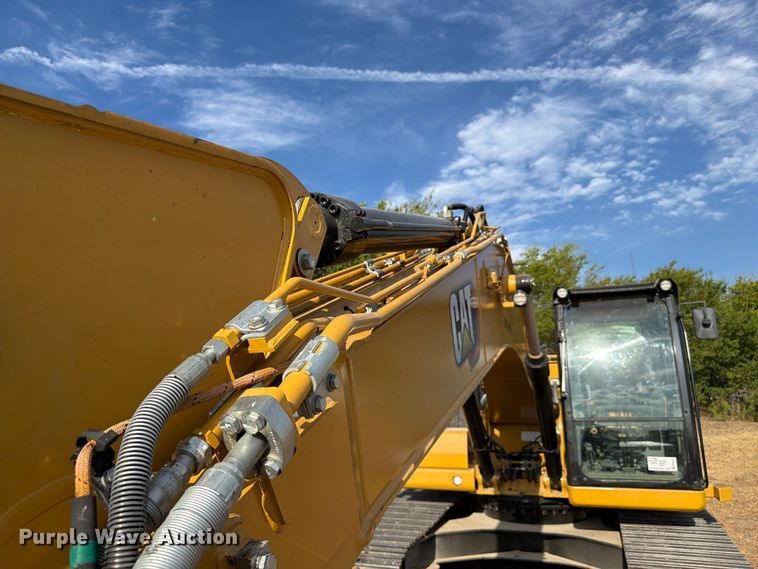 image for item FN3510 2023 Caterpillar 320 excavator