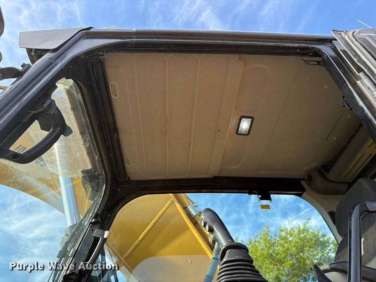 image for item FN3510 2023 Caterpillar 320 excavator