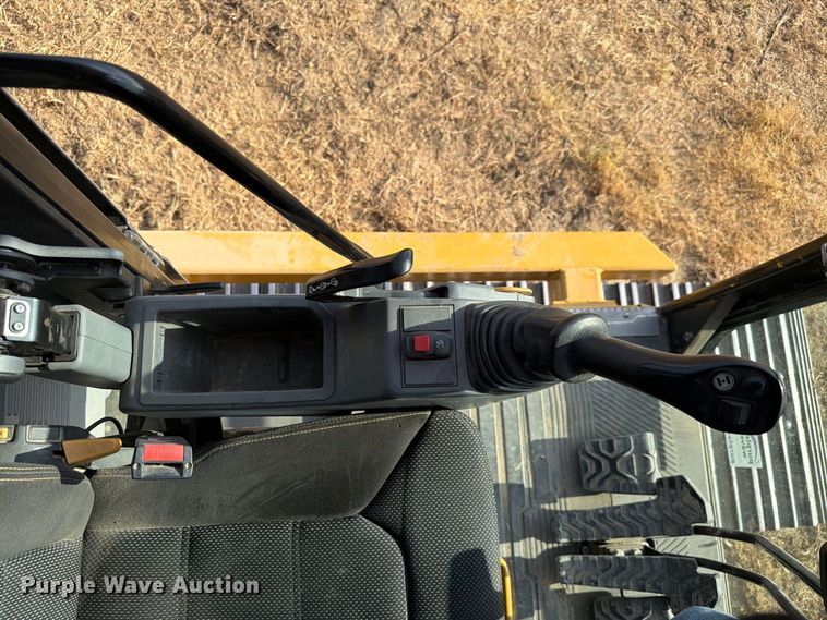 image for item FN3510 2023 Caterpillar 320 excavator