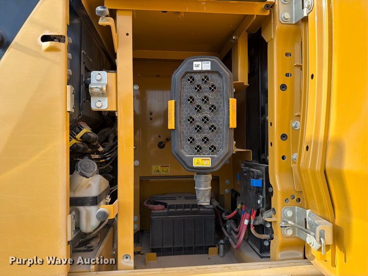 image for item FN3510 2023 Caterpillar 320 excavator