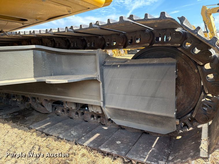 image for item FN3510 2023 Caterpillar 320 excavator