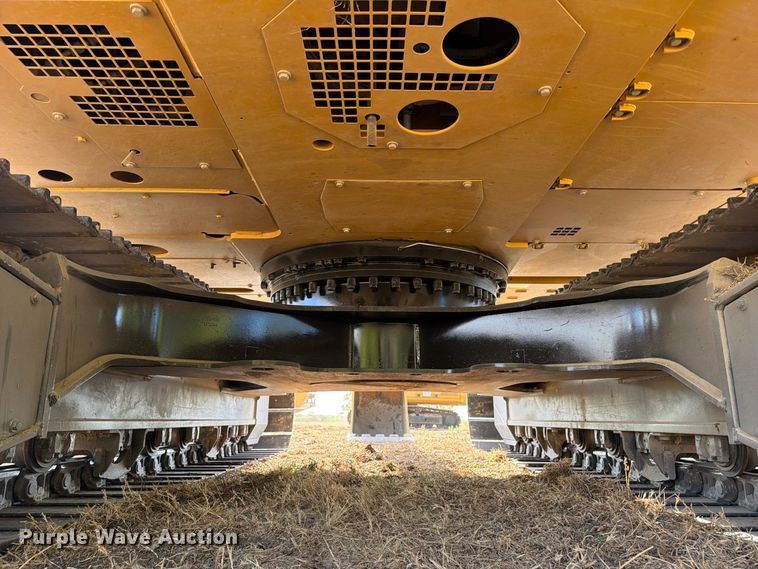 image for item FN3510 2023 Caterpillar 320 excavator