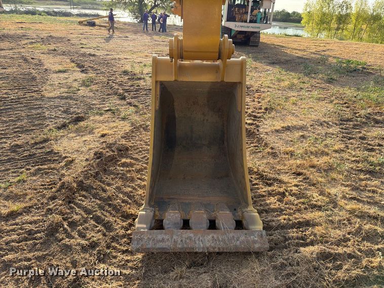 image for item FN3511 2023 Caterpillar 320 excavator