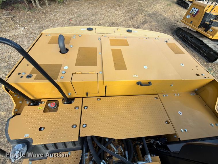 image for item FN3511 2023 Caterpillar 320 excavator