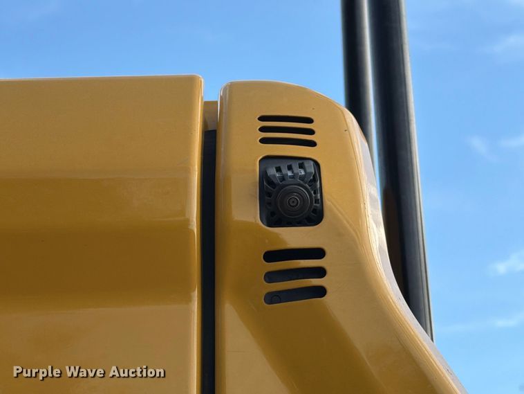 image for item FN3511 2023 Caterpillar 320 excavator