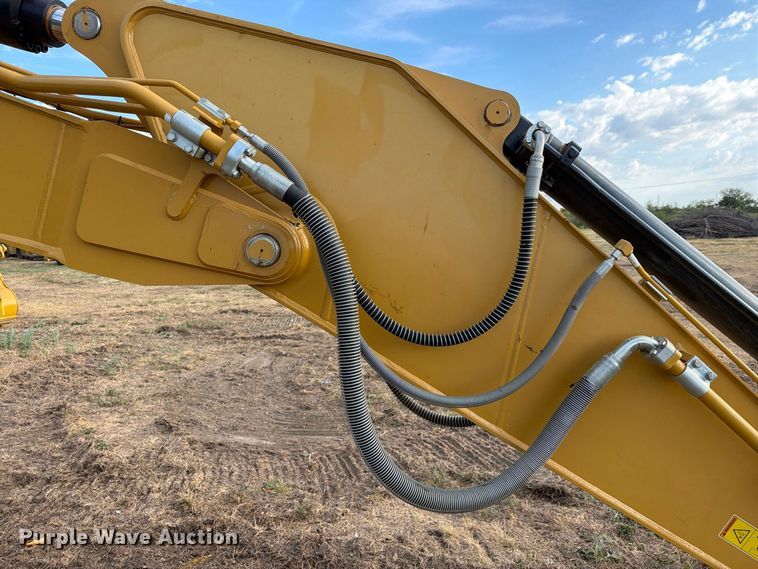image for item FN3511 2023 Caterpillar 320 excavator
