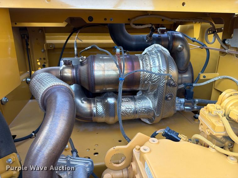 image for item FN3511 2023 Caterpillar 320 excavator