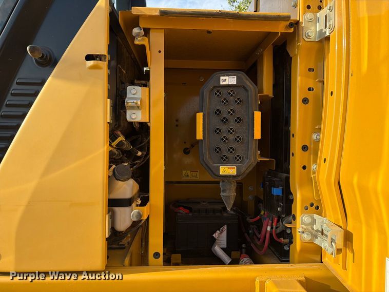 image for item FN3511 2023 Caterpillar 320 excavator