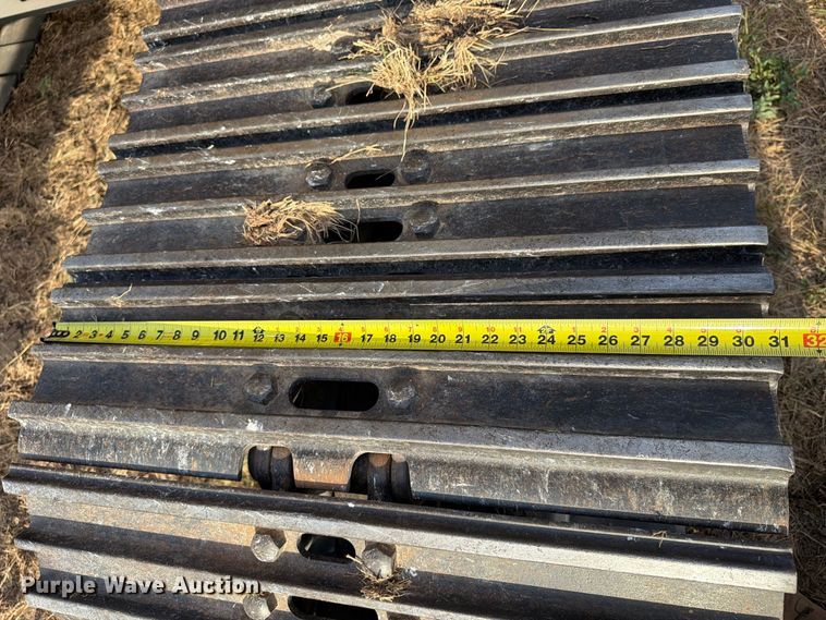 image for item FN3511 2023 Caterpillar 320 excavator