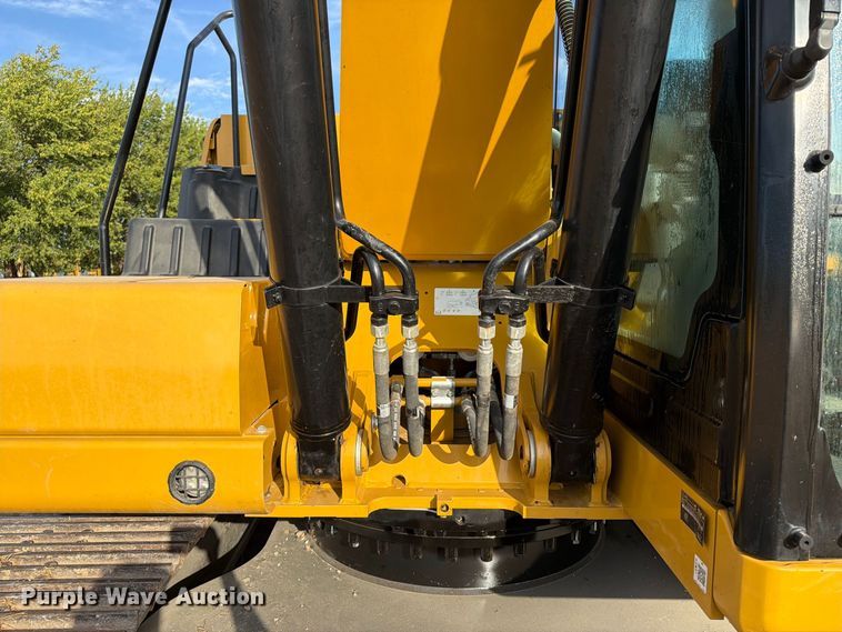 image for item FN3512 2023 Caterpillar 323 excavator