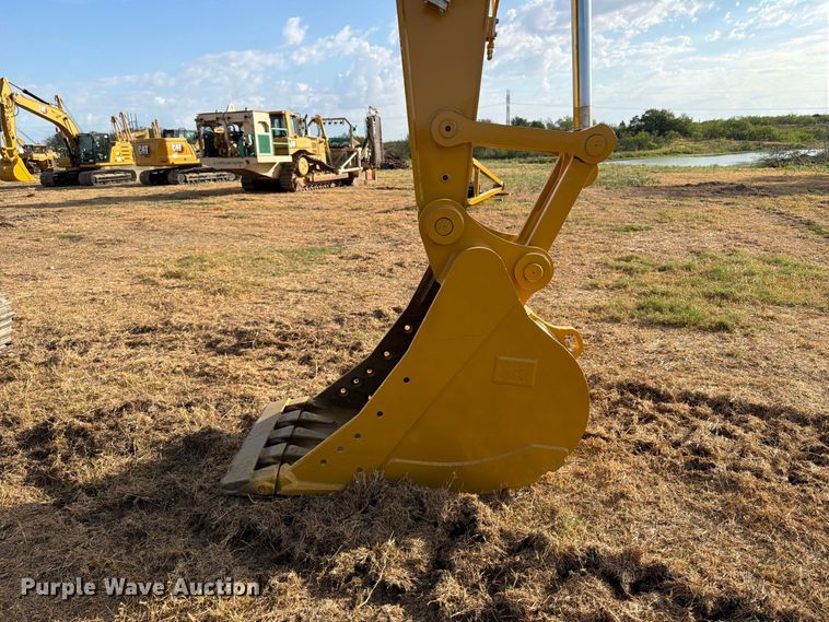 image for item FN3512 2023 Caterpillar 323 excavator