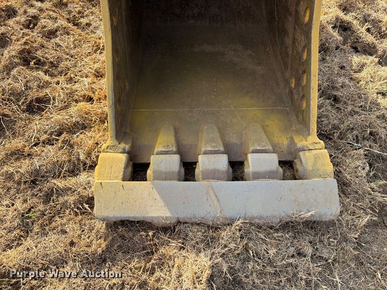 image for item FN3512 2023 Caterpillar 323 excavator