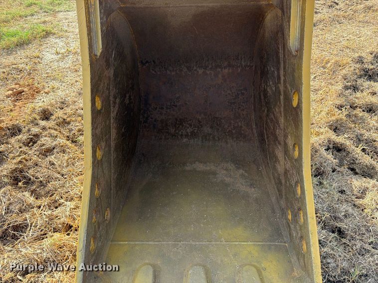 image for item FN3512 2023 Caterpillar 323 excavator