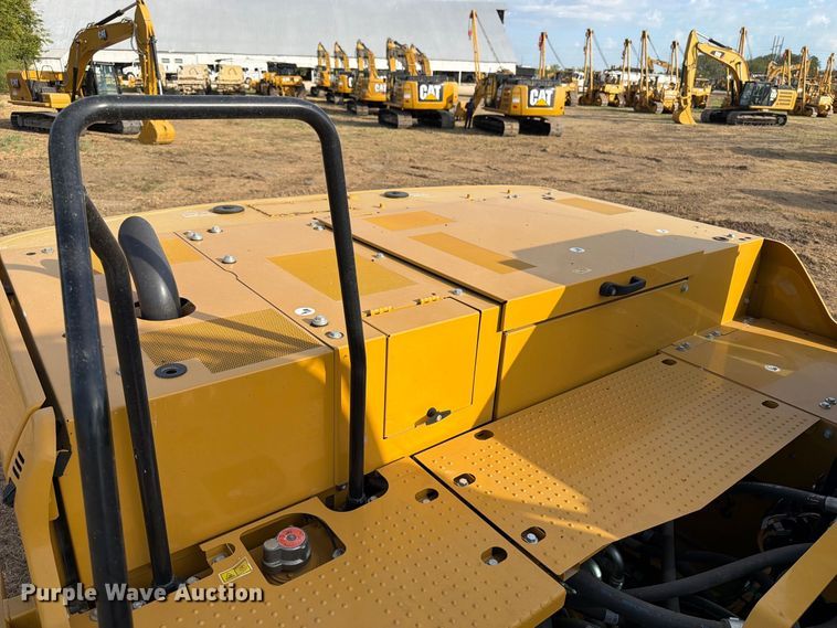 image for item FN3512 2023 Caterpillar 323 excavator