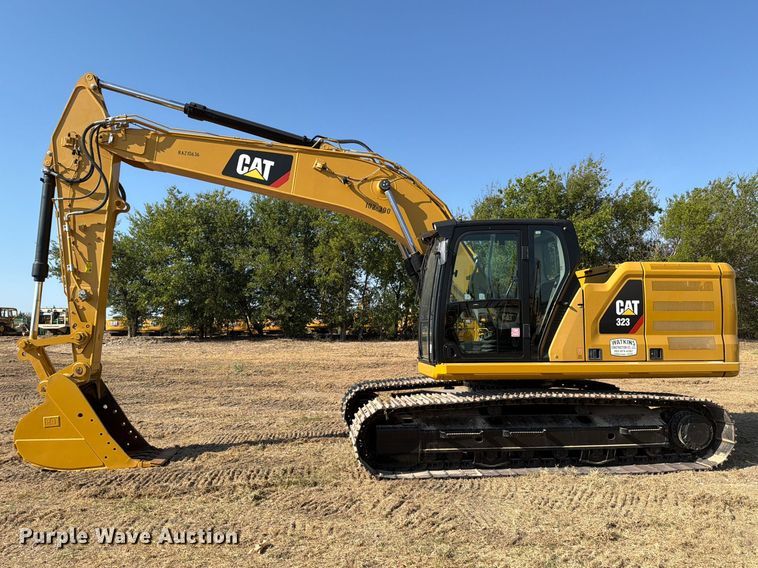 image for item FN3513 2019 Caterpillar 323 TC excavator