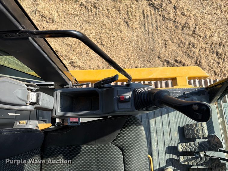 image for item FN3513 2019 Caterpillar 323 TC excavator
