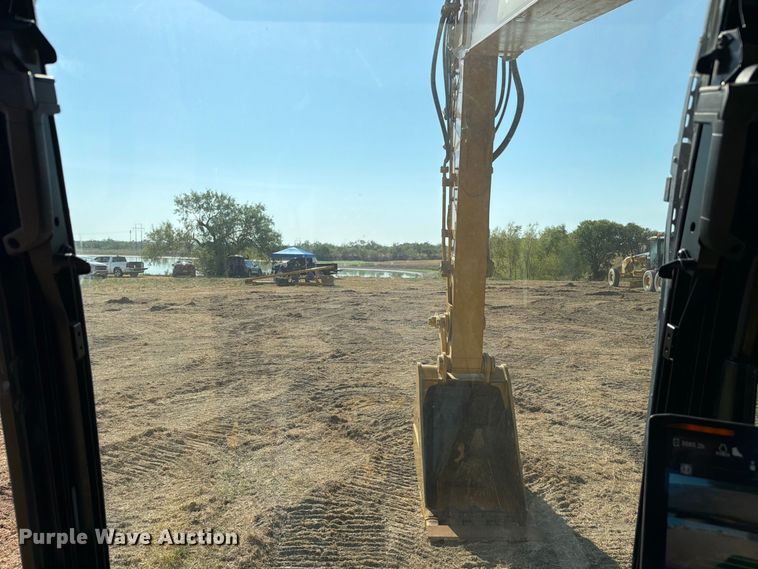 image for item FN3513 2019 Caterpillar 323 TC excavator
