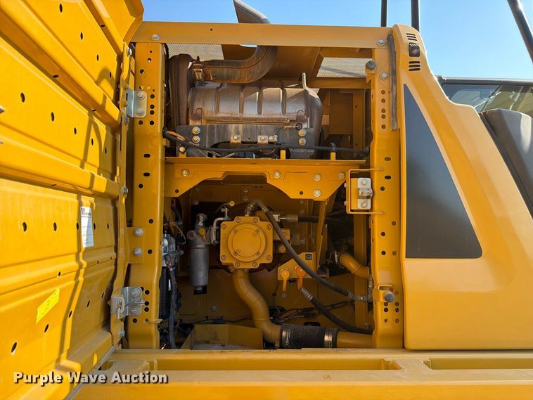 image for item FN3513 2019 Caterpillar 323 TC excavator