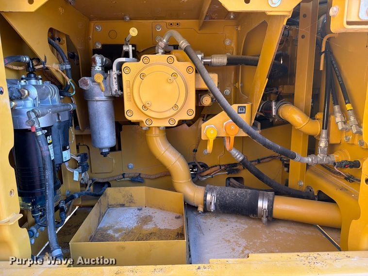 image for item FN3513 2019 Caterpillar 323 TC excavator