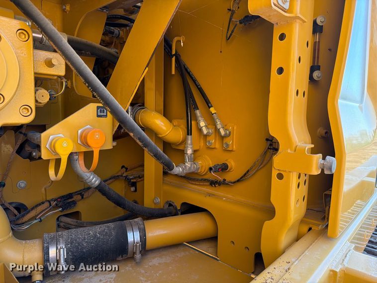 image for item FN3513 2019 Caterpillar 323 TC excavator