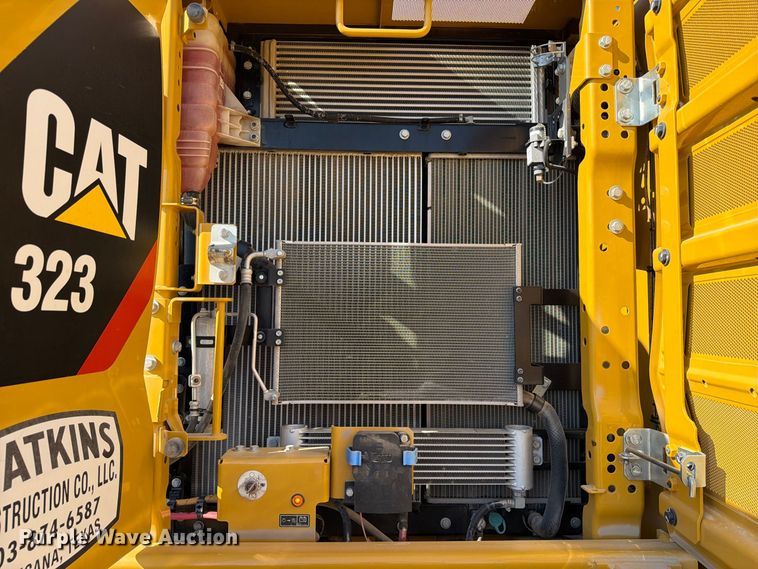 image for item FN3513 2019 Caterpillar 323 TC excavator