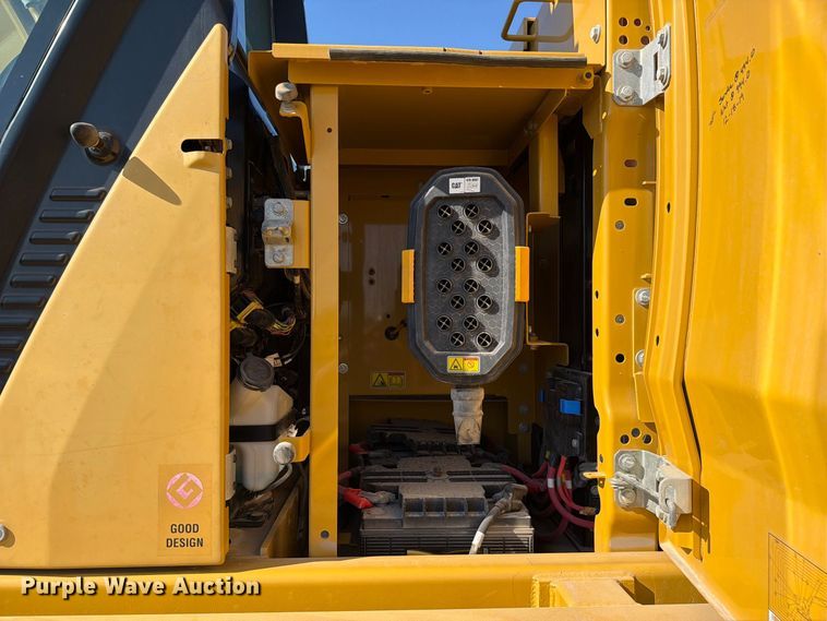 image for item FN3513 2019 Caterpillar 323 TC excavator