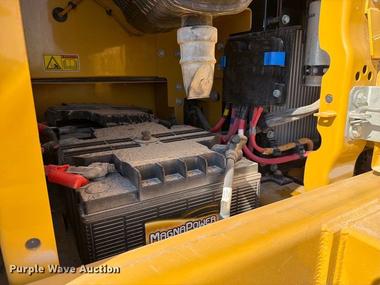 image for item FN3513 2019 Caterpillar 323 TC excavator