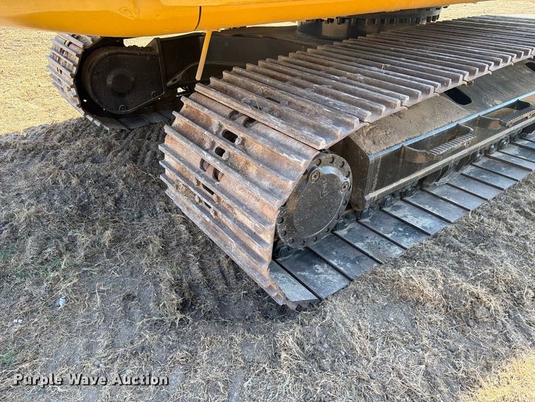 image for item FN3513 2019 Caterpillar 323 TC excavator