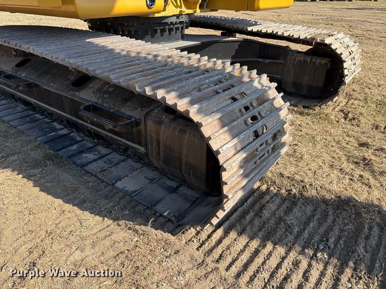 image for item FN3513 2019 Caterpillar 323 TC excavator