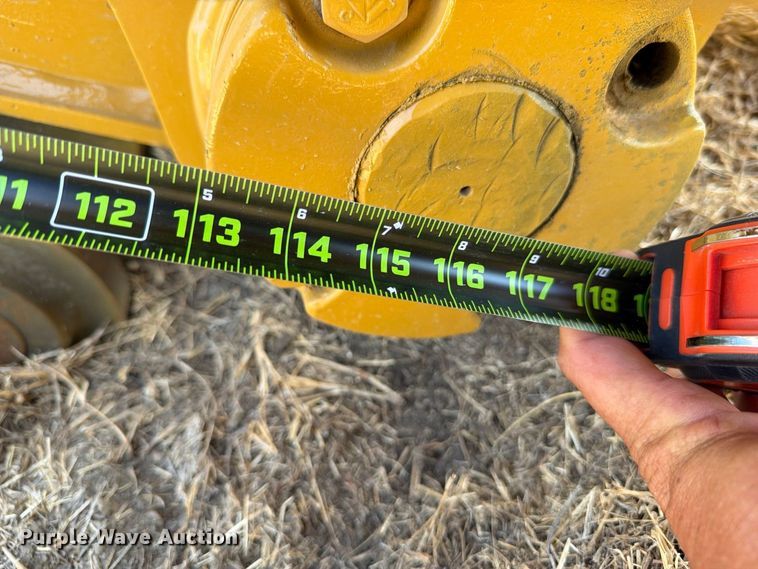image for item FN3514 2018 Caterpillar 323 excavator