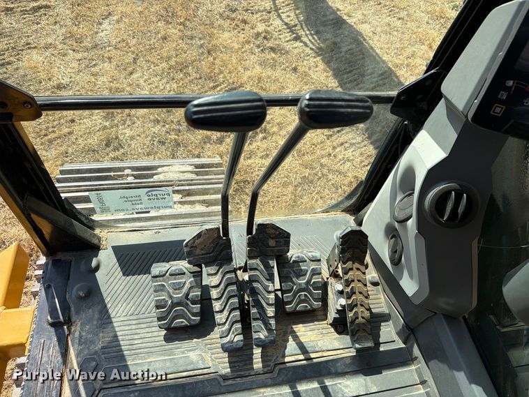 image for item FN3514 2018 Caterpillar 323 excavator