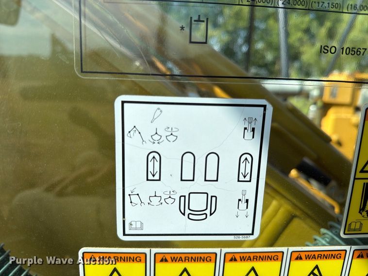 image for item FN3514 2018 Caterpillar 323 excavator