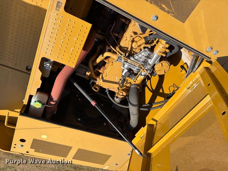 image for item FN3514 2018 Caterpillar 323 excavator