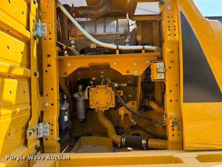image for item FN3514 2018 Caterpillar 323 excavator