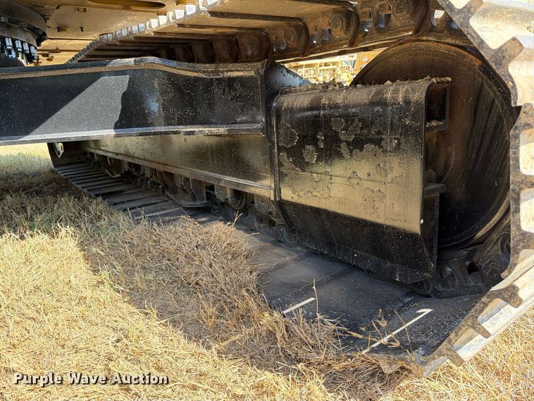 image for item FN3514 2018 Caterpillar 323 excavator