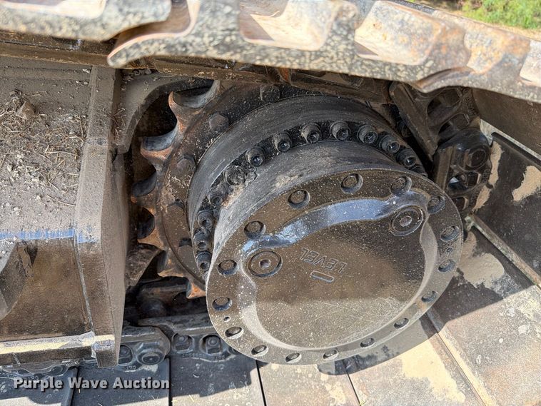 image for item FN3514 2018 Caterpillar 323 excavator