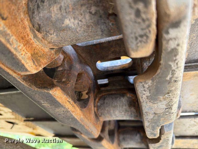 image for item FN3514 2018 Caterpillar 323 excavator