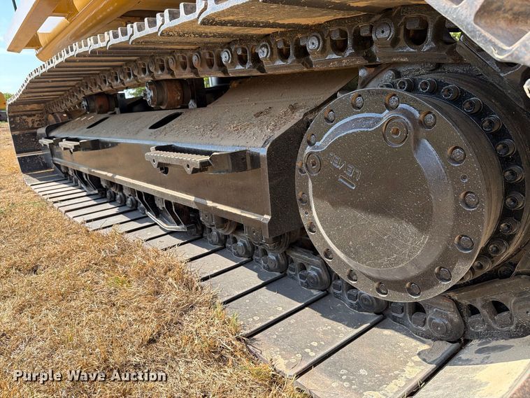 image for item FN3514 2018 Caterpillar 323 excavator