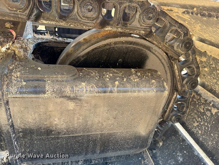 image for item FN3514 2018 Caterpillar 323 excavator