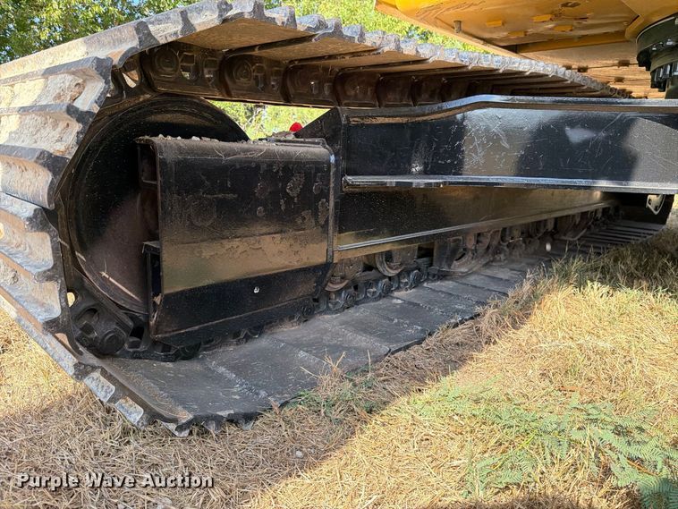 image for item FN3514 2018 Caterpillar 323 excavator