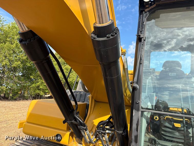 image for item FN3516 2022 Caterpillar 323 excavator