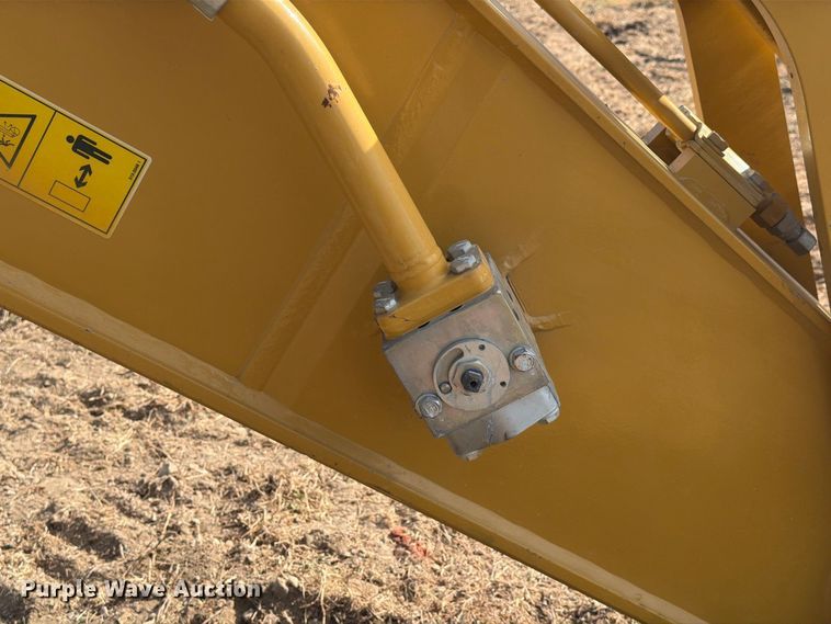 image for item FN3516 2022 Caterpillar 323 excavator