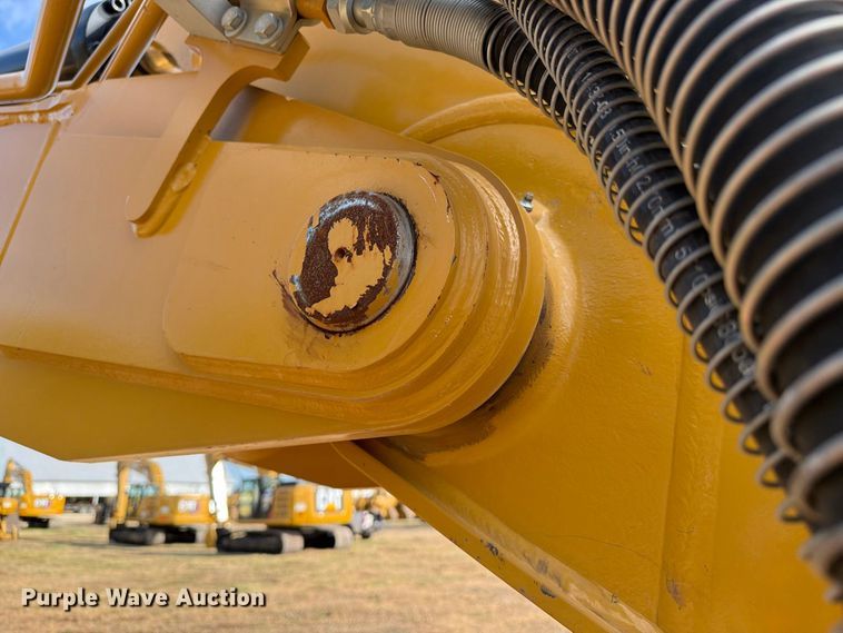 image for item FN3516 2022 Caterpillar 323 excavator