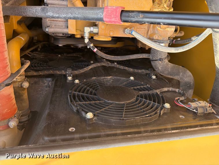 image for item FN3516 2022 Caterpillar 323 excavator