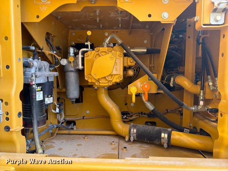 image for item FN3516 2022 Caterpillar 323 excavator