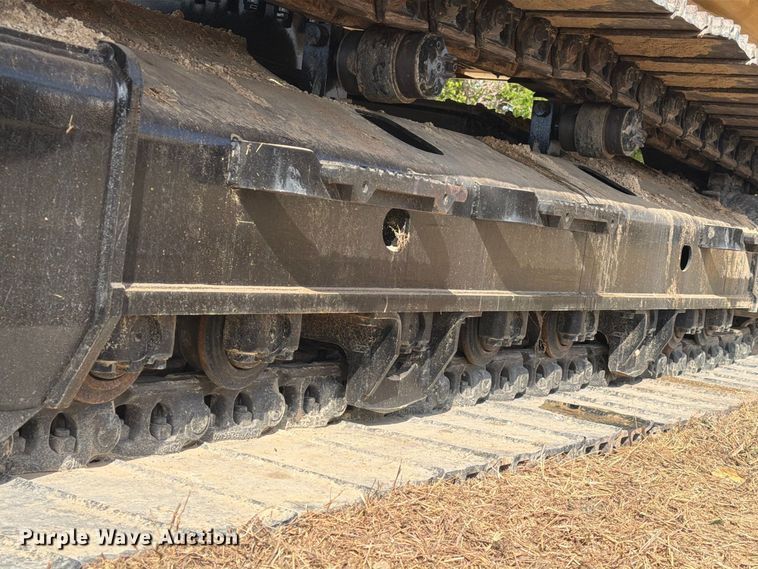 image for item FN3516 2022 Caterpillar 323 excavator